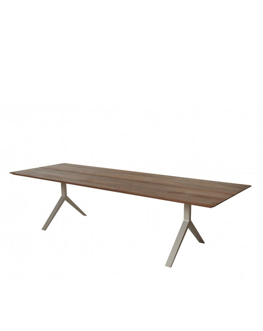 Overton Table with Aluminum Legs