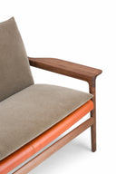 Sela Sofa