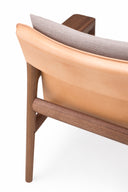 Sela Lounge Chair With Wide Arm