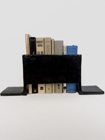 Para-Libros Bookend Stand