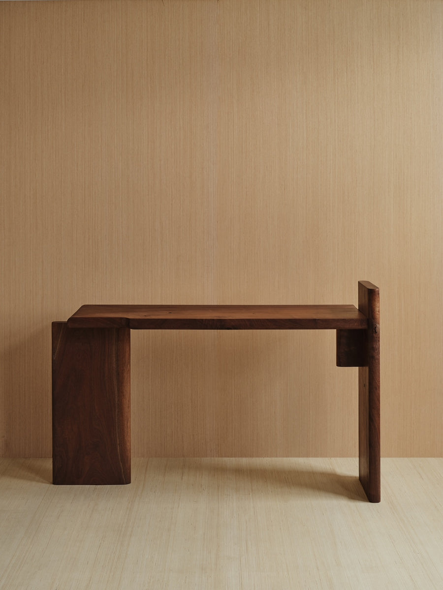 Henrique Console Table