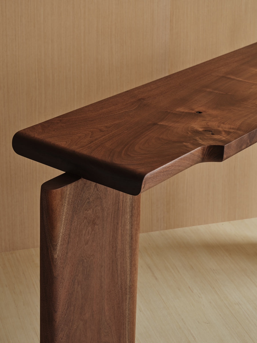 Henrique Console Table