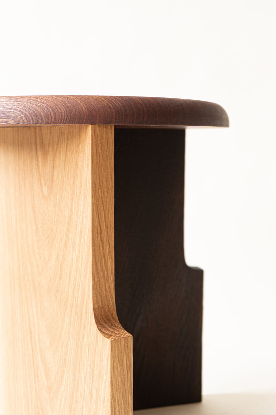 GB106 Stool / Side Table