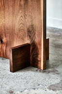 GB 302 “T” Dining Table