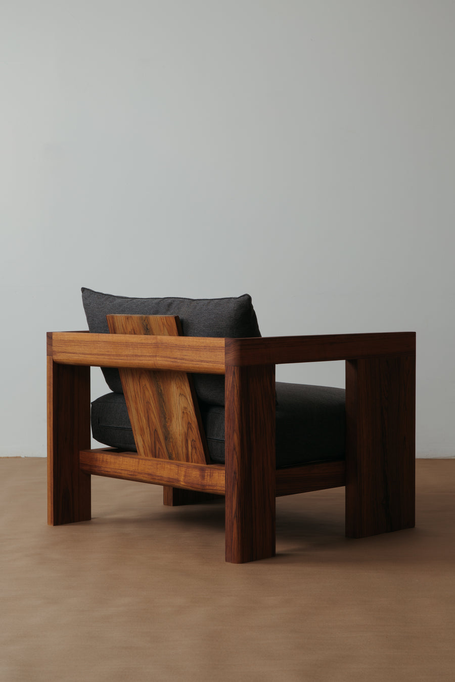 Ava Lounge Chair