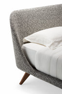 Solo Bed