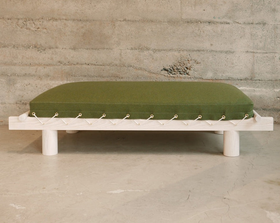 Field Daybed